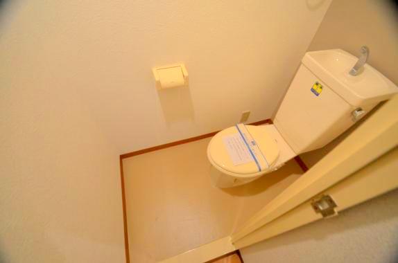 トイレ　ゆったりとした空間のトイレです