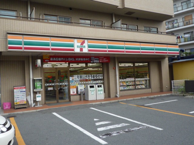 コンビニ　セブンイレブン大阪狭山5丁目店（コンビニ）まで754m