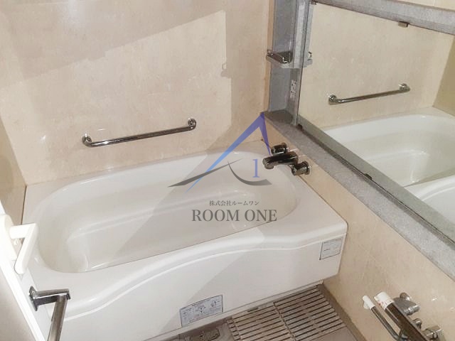 バス・シャワールーム　お風呂です。
