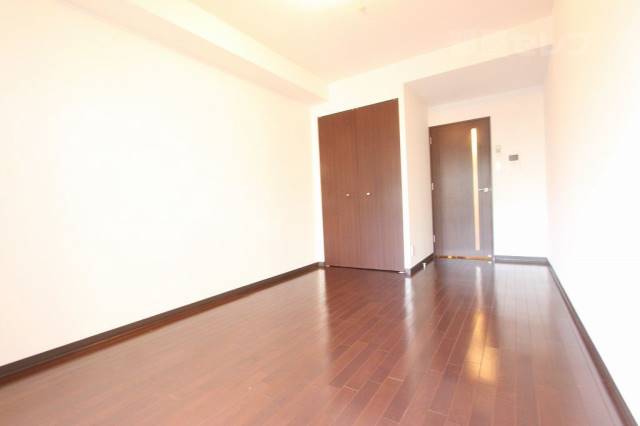 その他部屋・スペース　南向きにの明るいお部屋です。