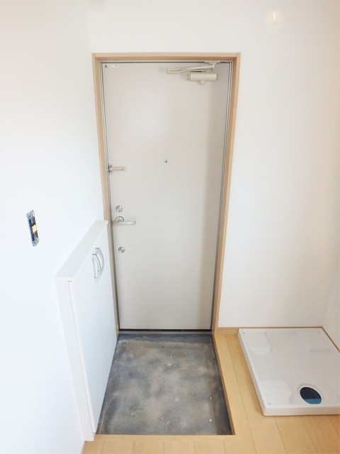 玄関　別棟参考写真です