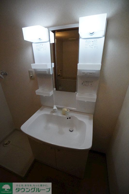 洗面設備　※別部屋の写真を使用しています。