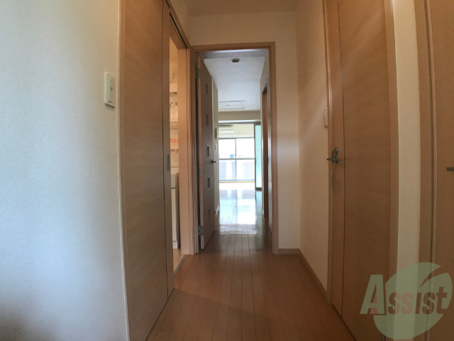 玄関　玄関からの様子です。毎日の出入りはこちらから。