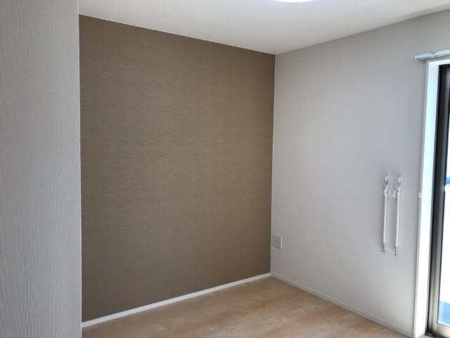 居室・リビング　アクセントクロス