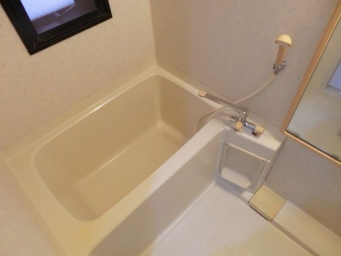 バス・シャワールーム　お風呂で日々の疲れを落としましょう