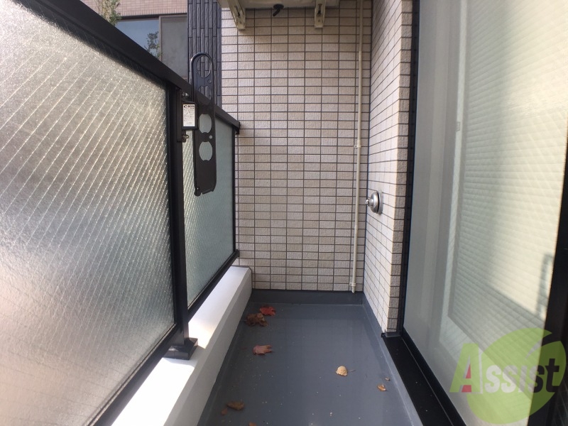 バルコニー　バルコニーです。洗濯物を干したり一息ついたりできますね！