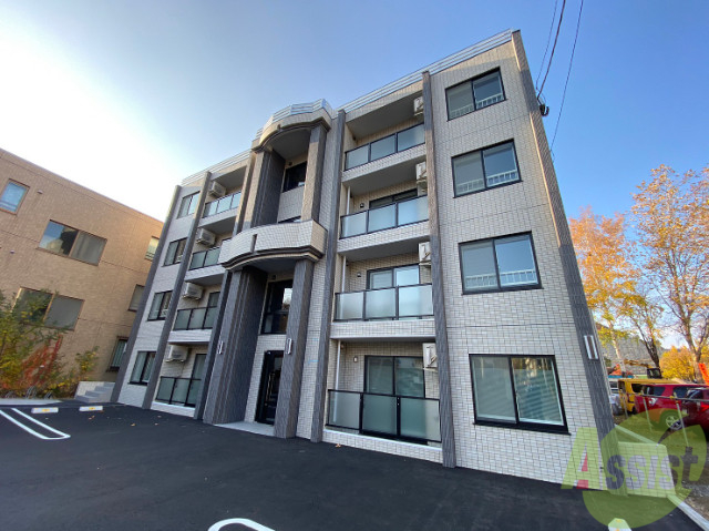 建物外観　札幌市中央区南１１条西「グランメール　ＫＭ」