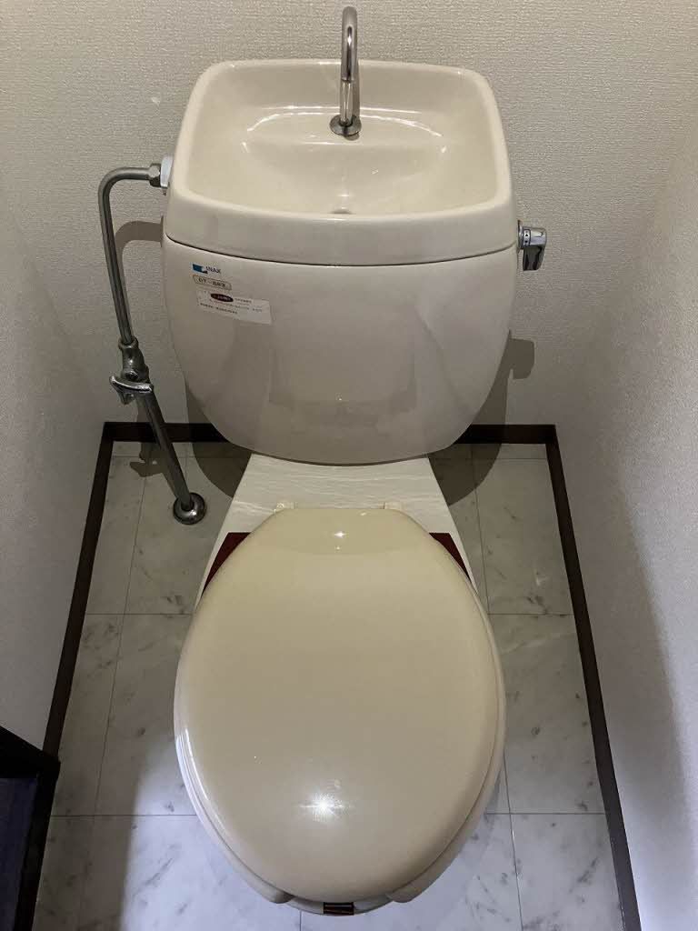 トイレ　トイレ