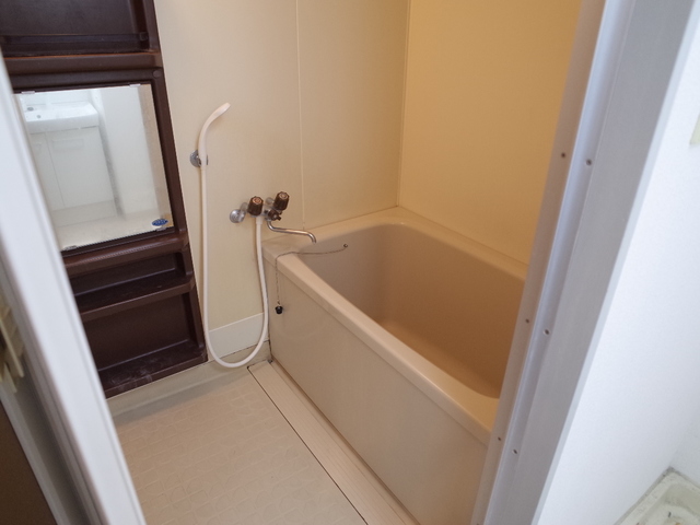 バス・シャワールーム　バスルーム