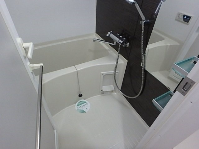 バス・シャワールーム　別部屋参考画像