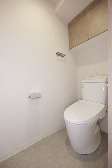 トイレ　※写真は同タイプ住戸です。