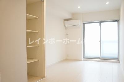 居室・リビング　ゆったり過ごせる居間です