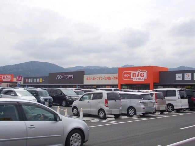 ショッピングセンター　イオンタウン　湖南店（ショッピングセンター）まで1900m