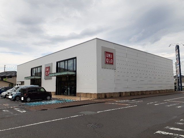 その他　ユニクロフォレオ新居浜店様（その他）まで850m