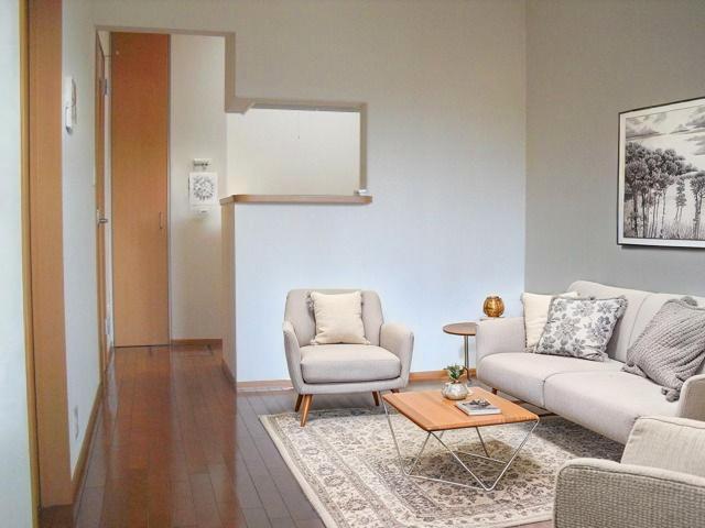 居室・リビング　角部屋２面採光の洋室７帖　ゆとりの空間が広がります