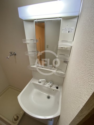 洗面設備　キオプラザ天満橋　独立洗面化粧台