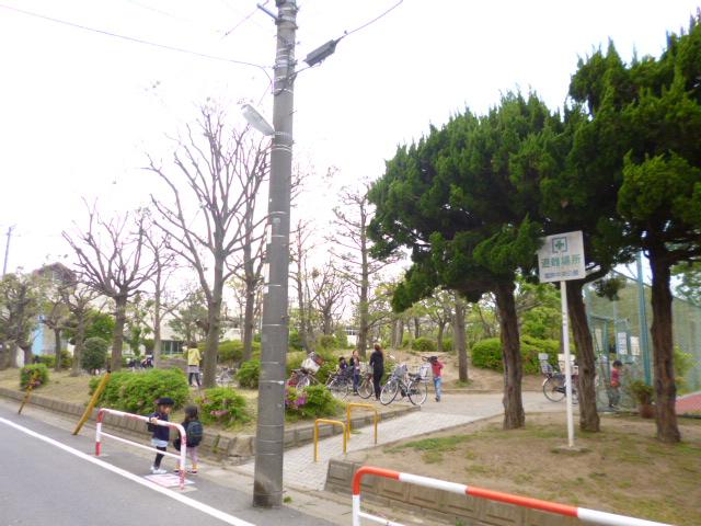 公園　塩焼中央公園（公園）まで1385m
