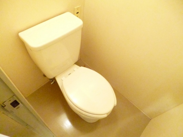 トイレ　清潔感あふれるトイレです♪