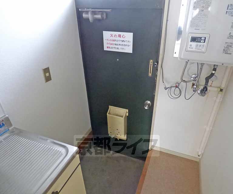 玄関　玄関です。