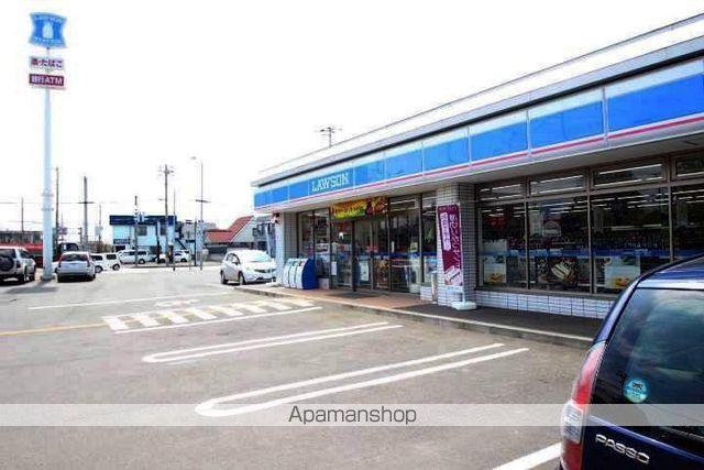 コンビニ　ローソン（コンビニ）まで760m