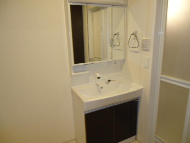 洗面設備　洗髪洗面化粧台