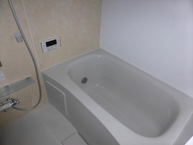 バス・シャワールーム　ゆったり過ごせるお風呂です