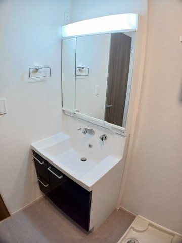 洗面設備　忙しい朝には欠かせない洗面所です