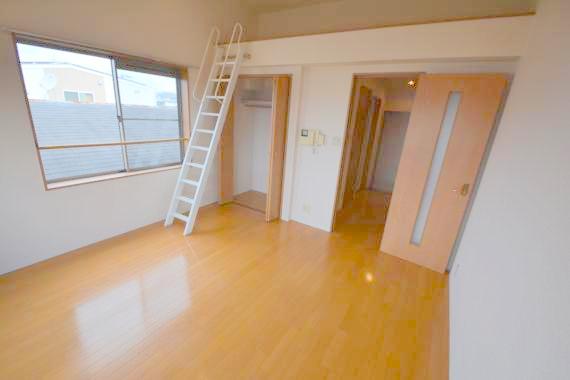 その他部屋・スペース　落ち着いた雰囲気のこのお部屋でゆっくりお休みください。