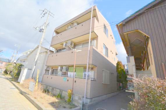 建物外観　綺麗な外観の素敵なお部屋があなたを待っています。