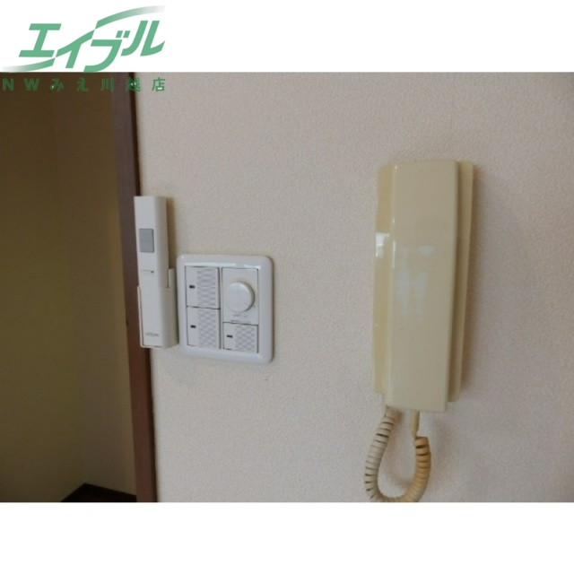 セキュリティ　同物件別部屋写真