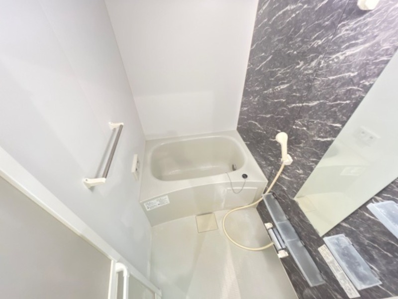 バス・シャワールーム　図面と現状に相違がある場合には現状を優先