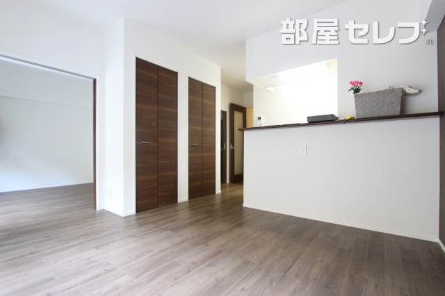 居室・リビング　写真はリノベーション前