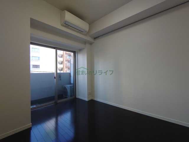 居室・リビング　別室参考画像です