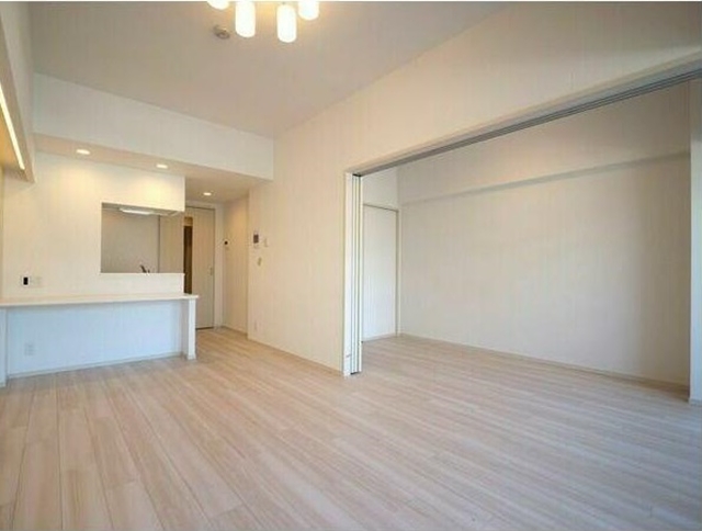 居室・リビング　使いやすい形の為、レイアウトを楽しめます♪