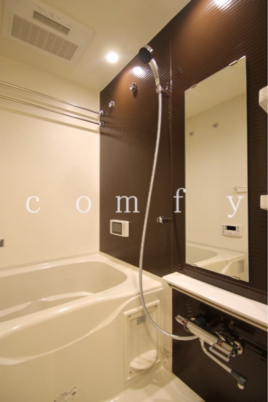 バス・シャワールーム　バスルーム