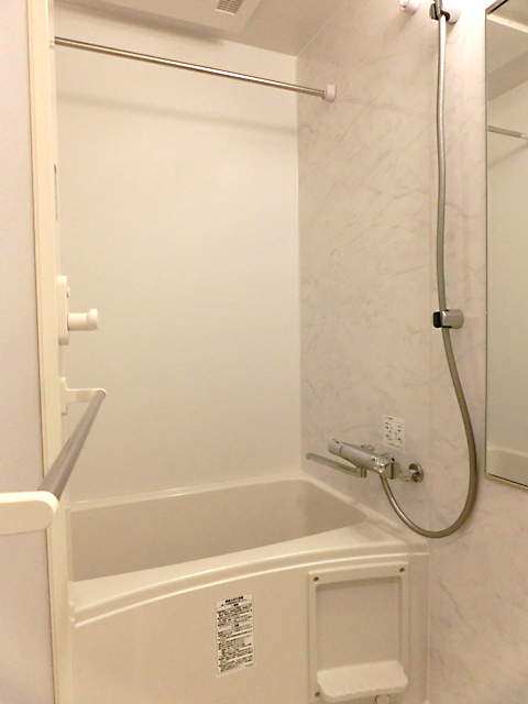 バス・シャワールーム　※写真は同タイプ住戸です。