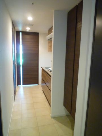 玄関　※同タイプの写真です。実際と異なる場合があります。