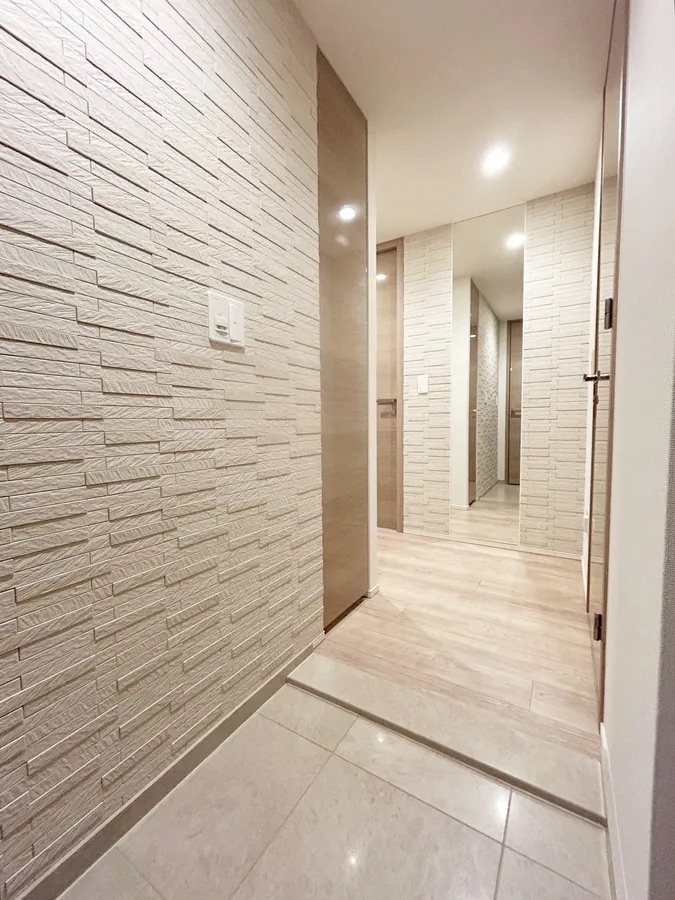 玄関　※同タイプ別部屋