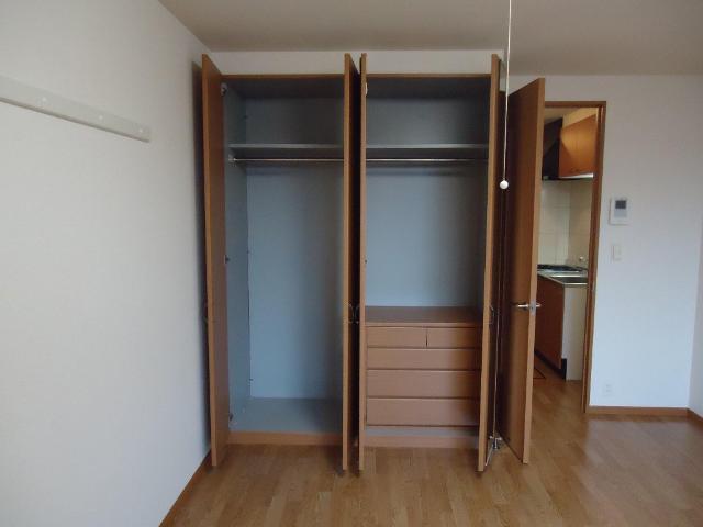 収納　クローゼット