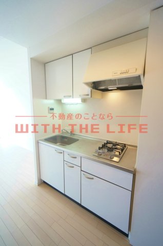 キッチン　コンパクトなキッチンで掃除もラクラク