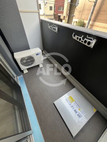 バルコニー　セレニテ九条リアン　バルコニー