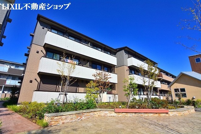 建物外観　レイクタウンでのお住まい探しは『地元』の当社にお任せ下さい！