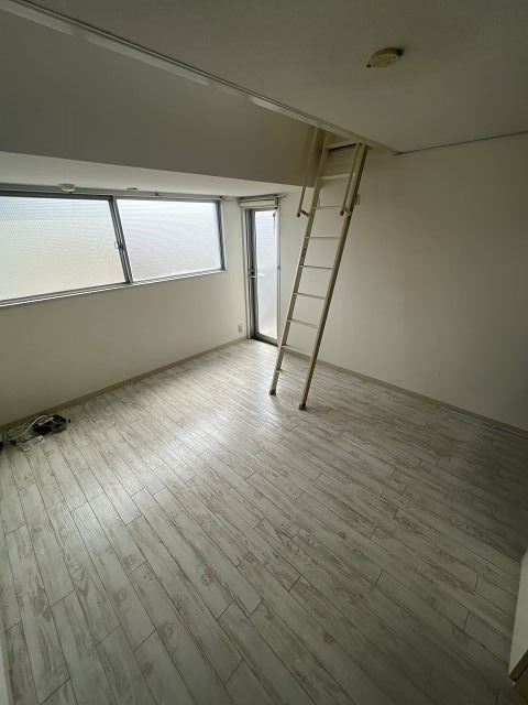 居室・リビング　使いやすい居間です