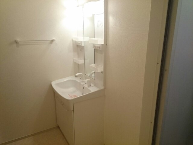 洗面設備　広い洗面スペース