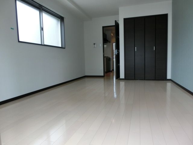 居室・リビング　9.2帖の居室