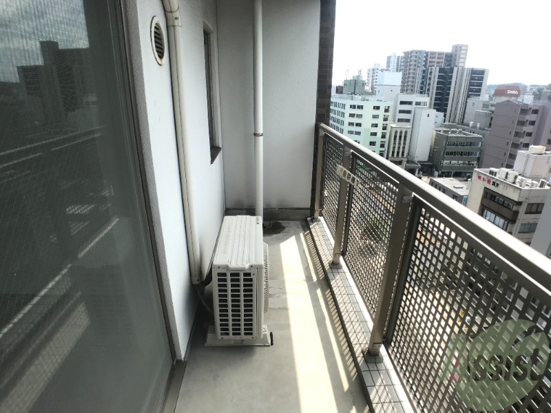 バルコニー　バルコニーは全体的に綺麗なので、リラックスできそうです。