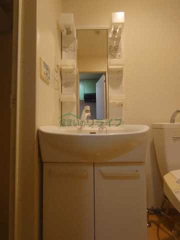 洗面設備　別部屋の参考写真です。