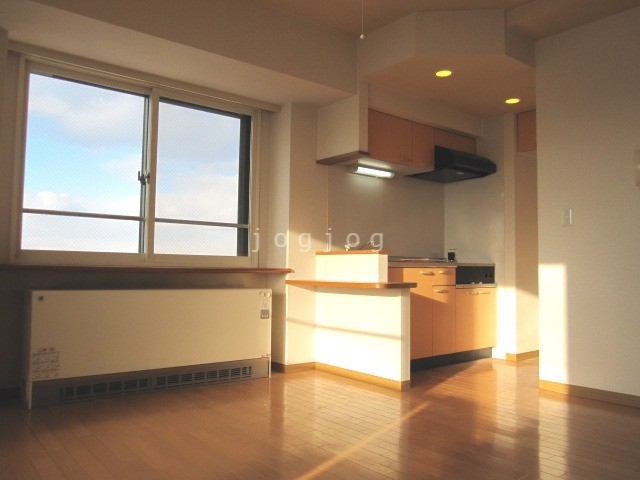 居室・リビング　居間