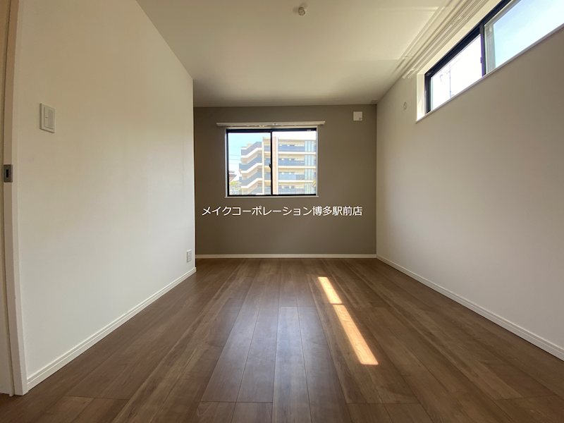 その他設備　奥がワークスペースです♪