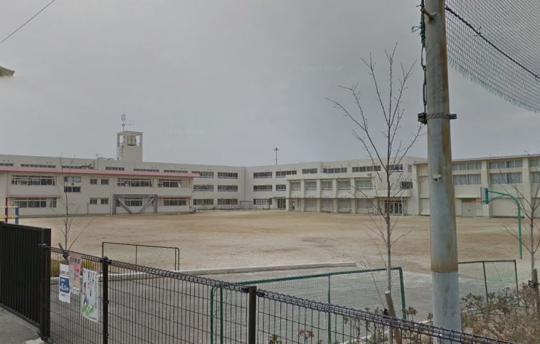小学校　朝陽小学校（小学校）まで687m